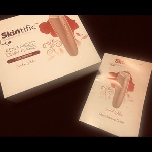 Advanced Skin Care Cleanser - Gold